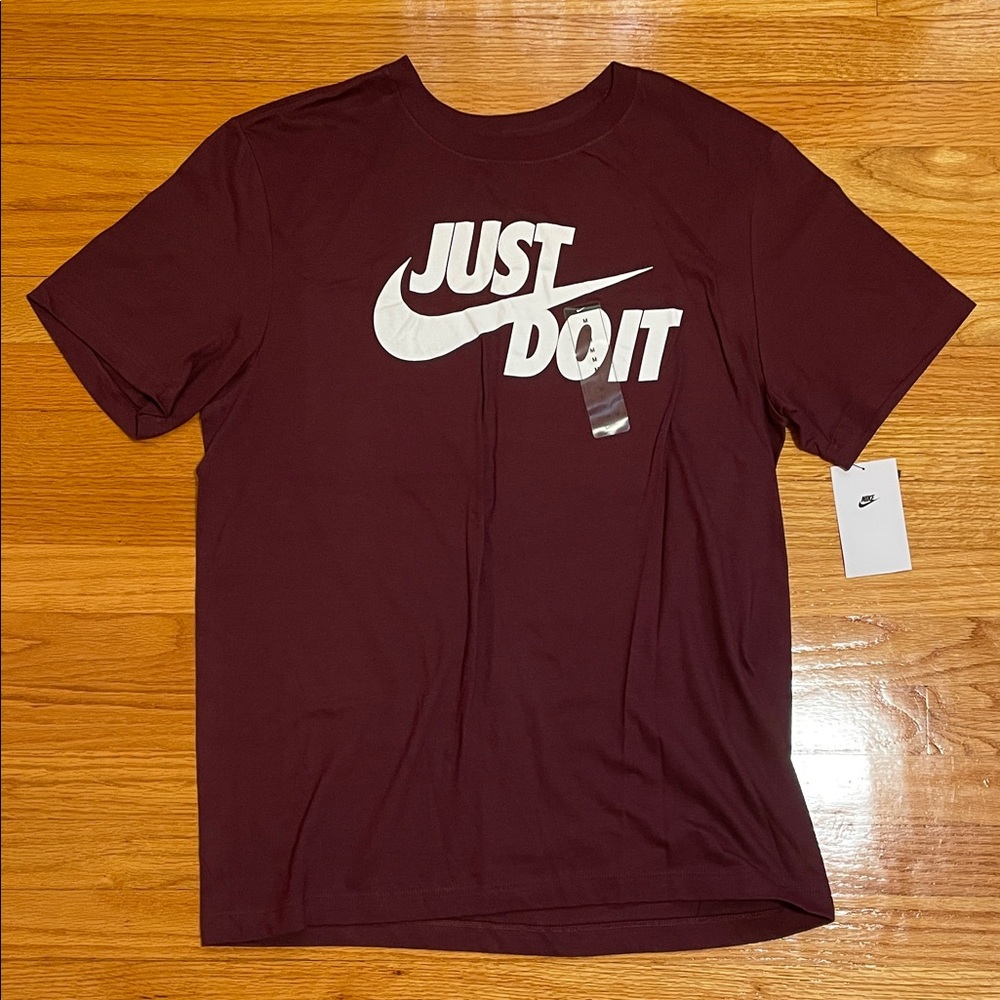 Nike Men's Burgundy Just Do It T-Shirt Size Medium (Brand New)
